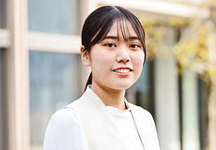 三宅 晴子さん